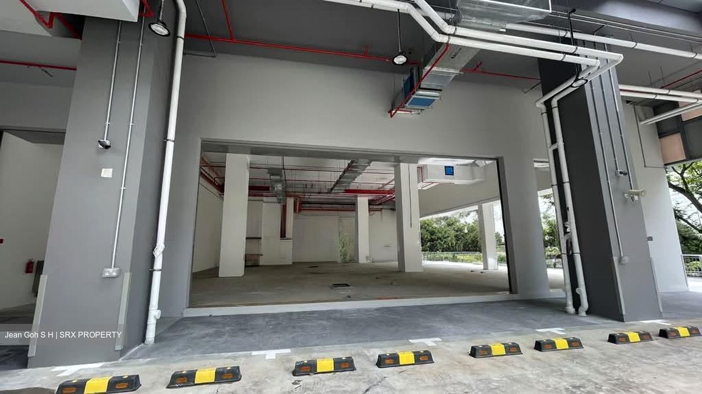 Space 18 (D12), Factory #557779141